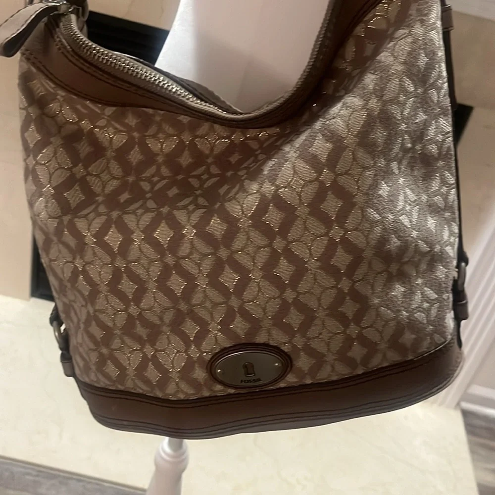 Fossil Maddox Beige metallic Leather Canvas over the shoulder hobo purse